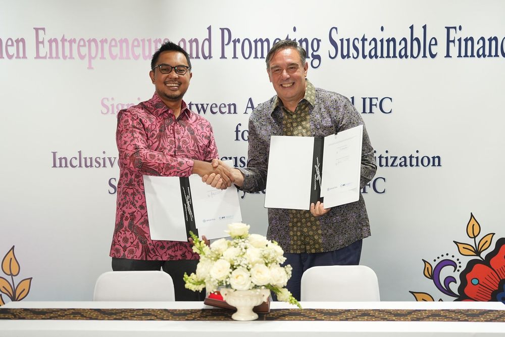 IFC and Amartha Partner to Support Women-owned Microenterprises in Indonesia